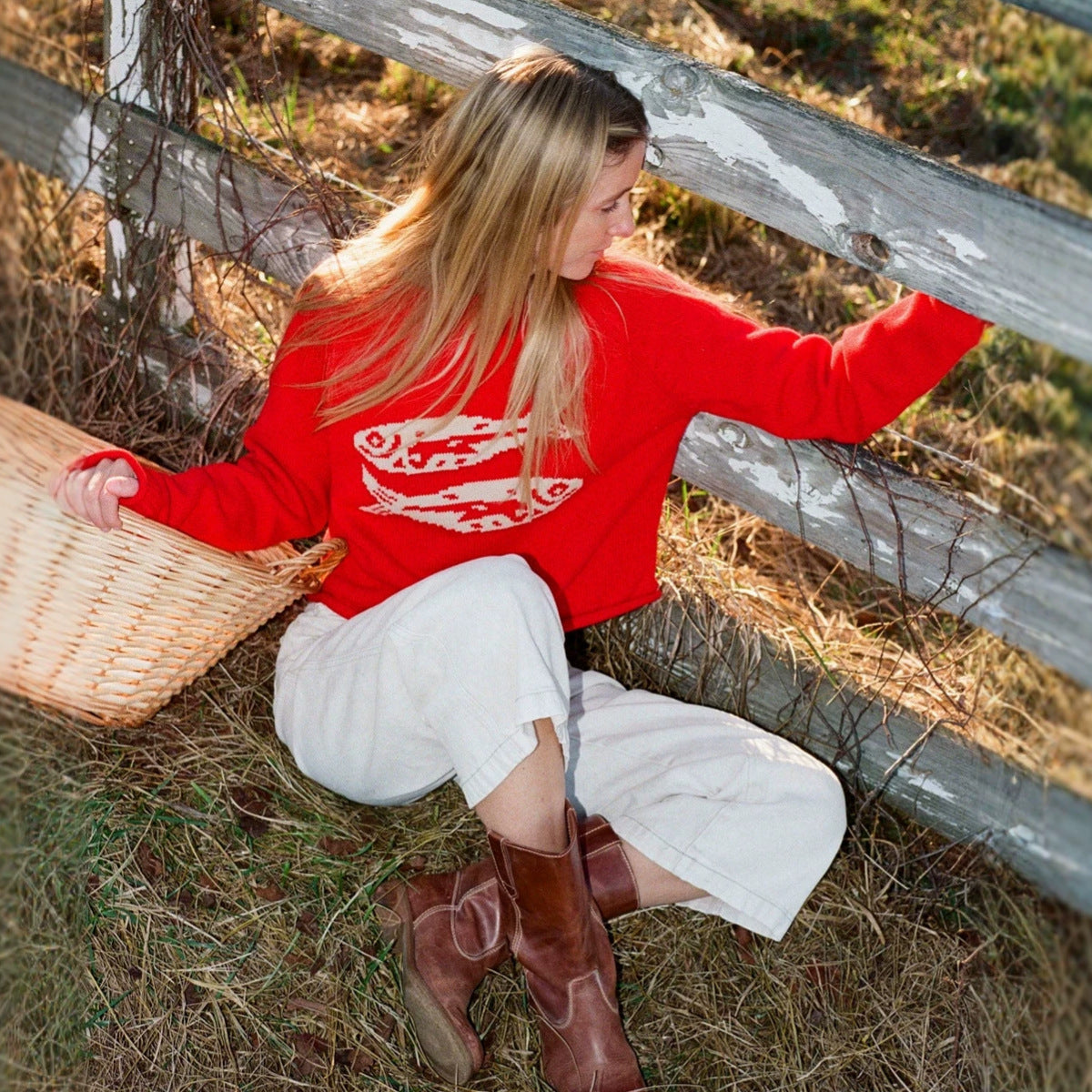 Round Neck Pullover Sweater